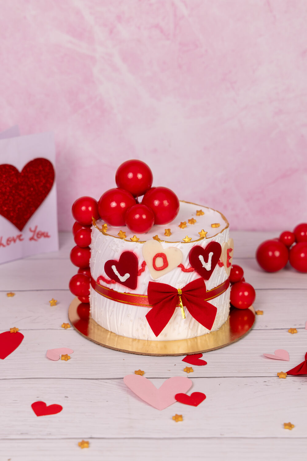 Valentine cake with red styling